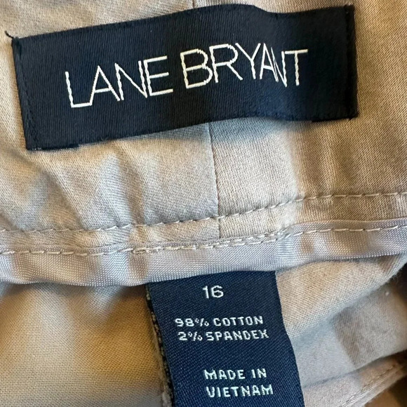 Lane Bryant Khaki Bermuda Shorts Flat Front Casual Cotton Size 16 Women's - Picture 9 of 9